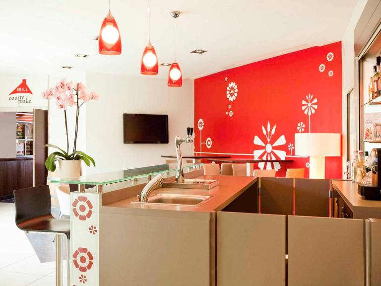 Ibis Senlis — photo 2