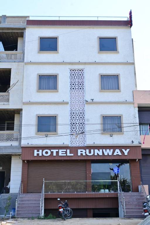 HOTEL RUNWAY in Jaipur