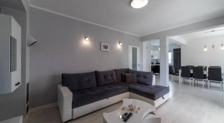 Holiday apartment with pool | Pets allowed — photo 2
