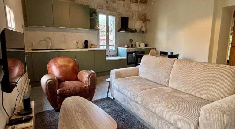 Pleasant holiday apartment | Suitable for remote work | Dogs allowed in Arles