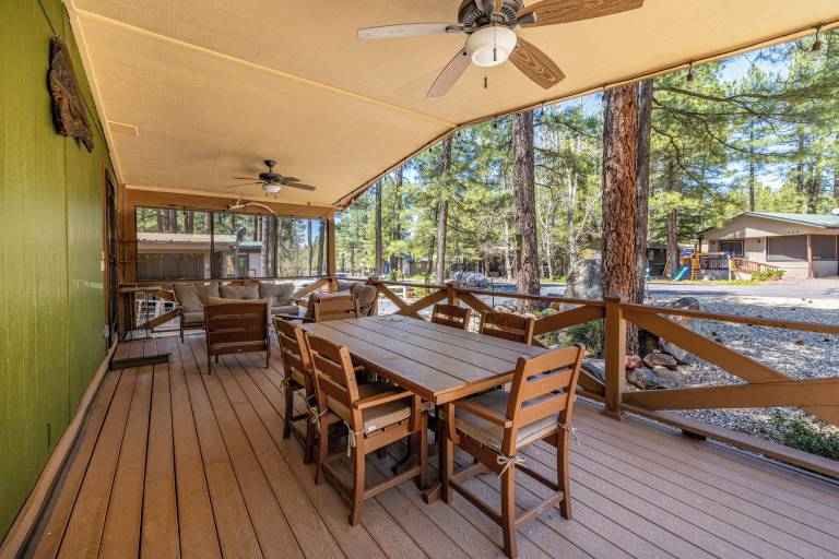 Cabin Munds Park