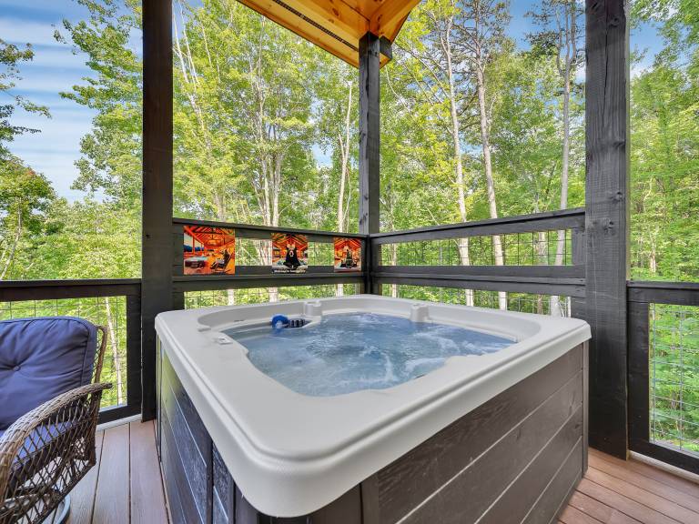 New Built Cabin Huge Game Room Porch Hot tub — photo 2