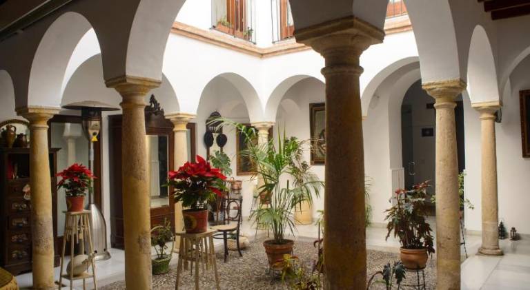 Nice rental apartment with terrace | Close to Mosque–Cathedral of Córdoba | Pet-friendly in Córdoba