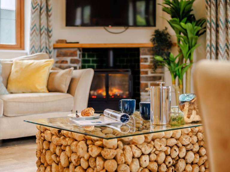 Vacation home with jacuzzi, barbeque & garden — photo 5