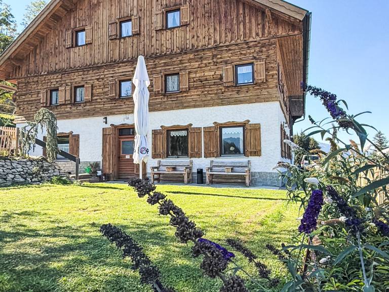 Ferienhaus mit Hund in Innergschwend, Tannheimer Tal fuer max. 24 Personen