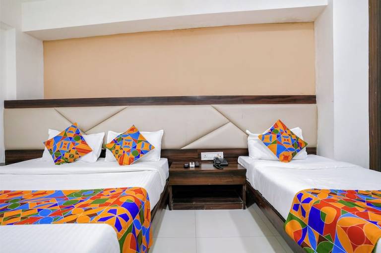 Fabhotel Kamran Residency