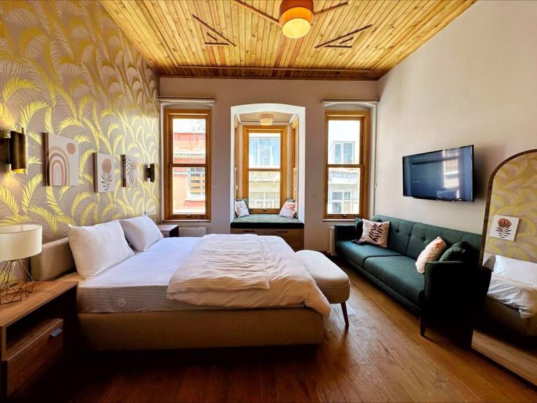 House | Next to Taksim Square | Good for workation in Istanbul