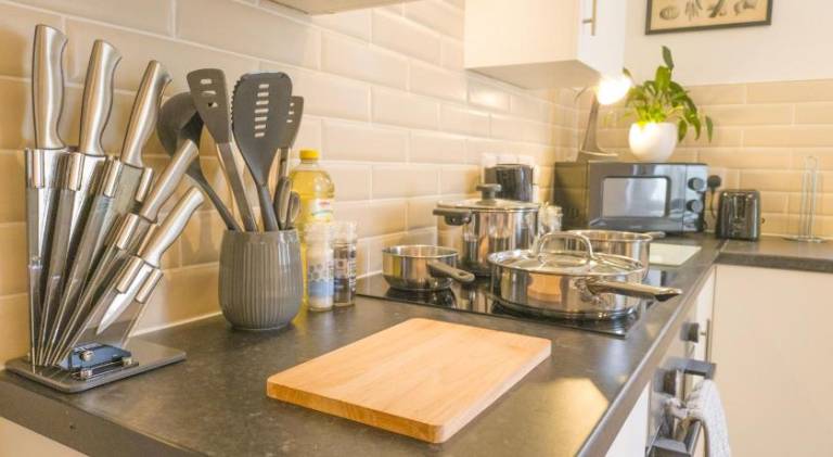 Apartment | Near Cardiff Castle — photo 4