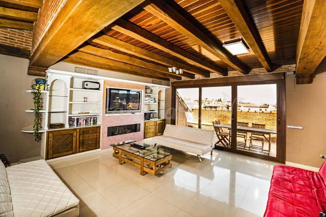 Cottage with barbecue, hot tub & patio | City view — photo 4