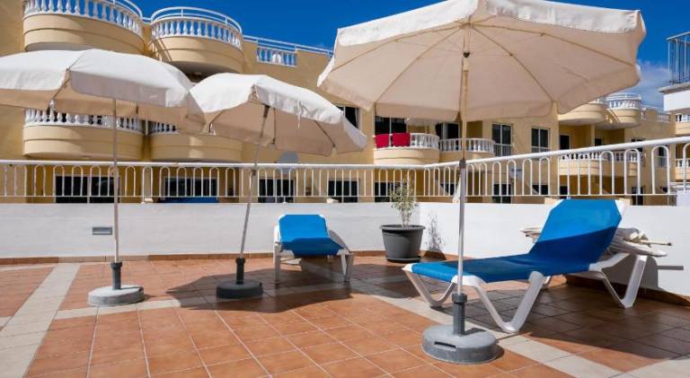 Rental apartment with private pool & patio — photo 4