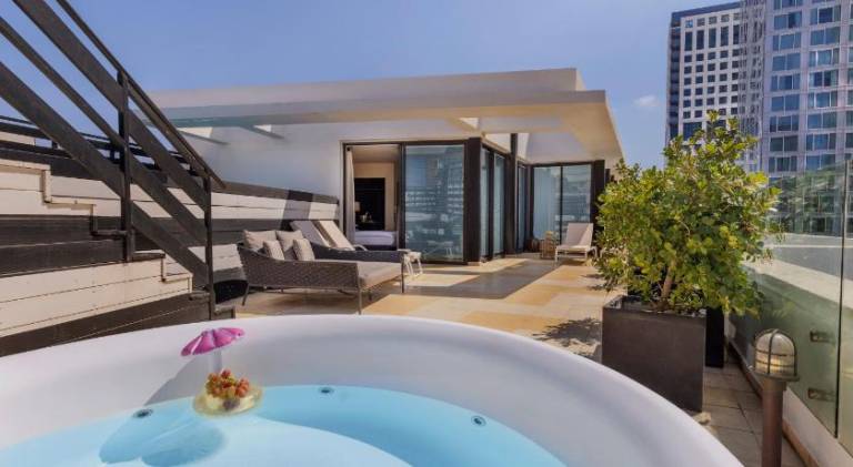 Brown Beach House by Brown Hotels — photo 3