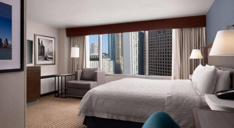 Hampton Inn Chicago Downtown/Magnificent Mile — photo 2