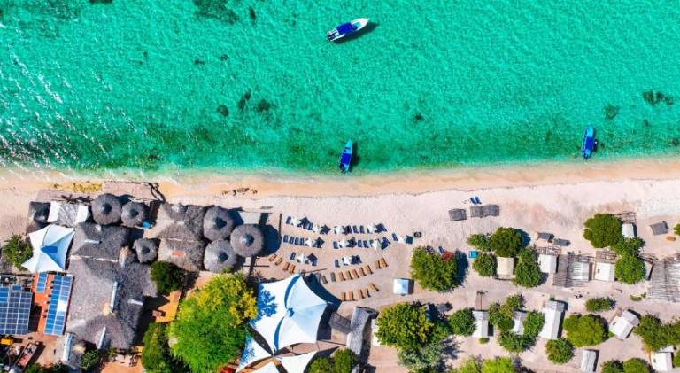Glamping EcoLodge Cueva De Las Aguilas in Pedernales