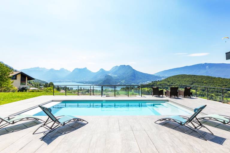 Fully equipped beautiful villa with patio, private pool & barbeque | Pets allowed in Talloires-Montmin