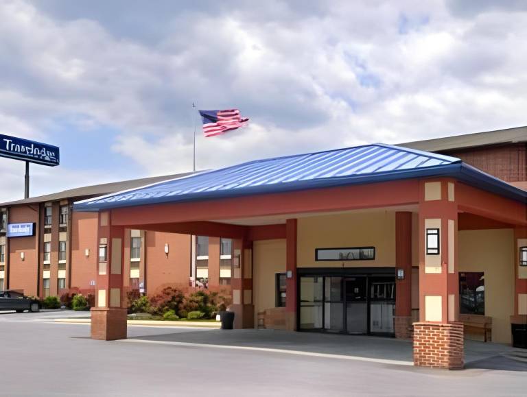 Travelodge by Wyndham Winchester in Winchester, VA