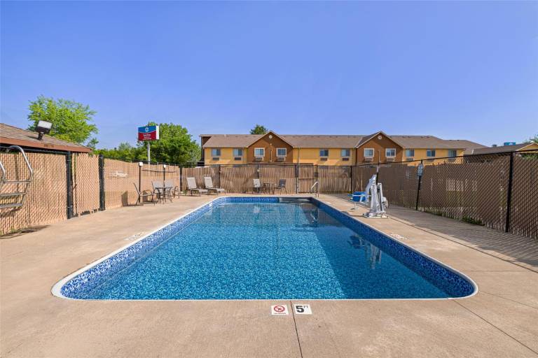 SureStay Plus by Best Western Kearney Liberty North — photo 2