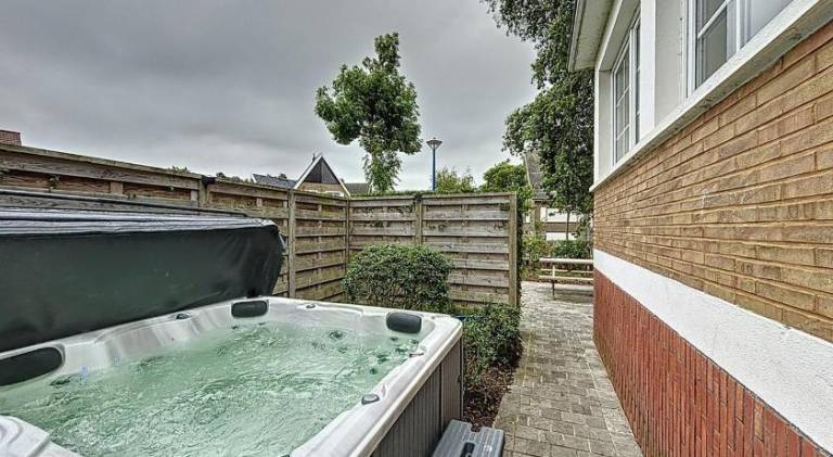 Villa with 1 room for 12 persons — photo 4
