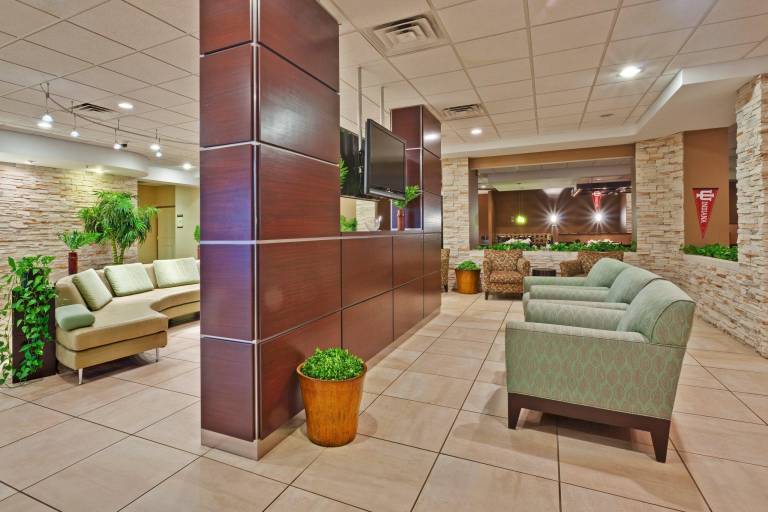 Holiday Inn Bloomington By IHG — photo 4