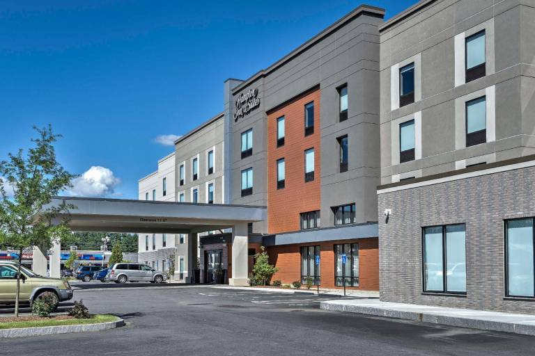 Hampton Inn & Suites by Hilton Keene — photo 2