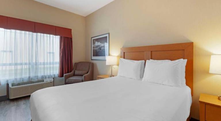 Best Western Grande Prairie Hotel & Suites in Grande Prairie, AB