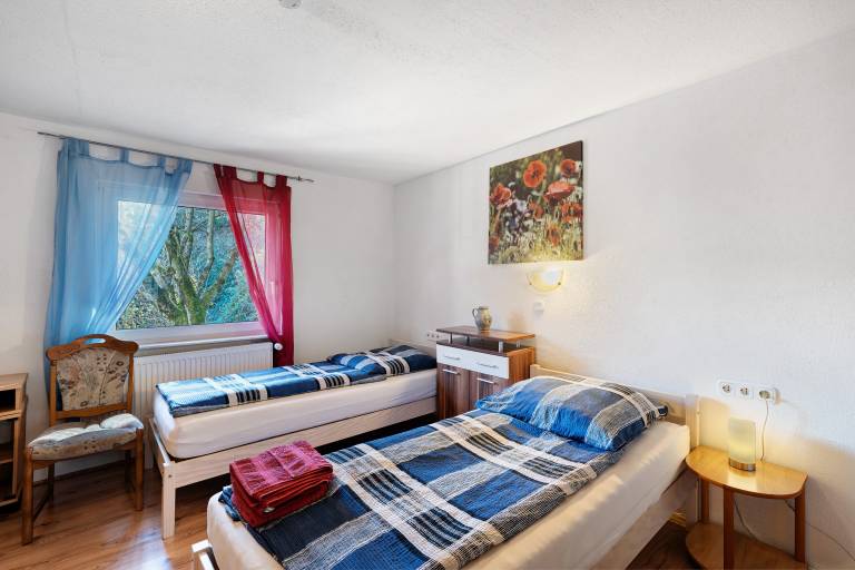 Apartment '5' with Kitchenette and Shared Outdoor Terrace in Karlsruhe