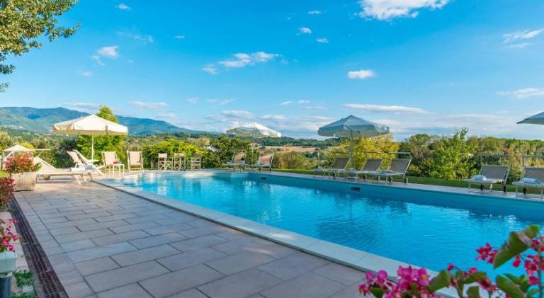 House with garden, patio & pool | Dogs allowed — photo 3
