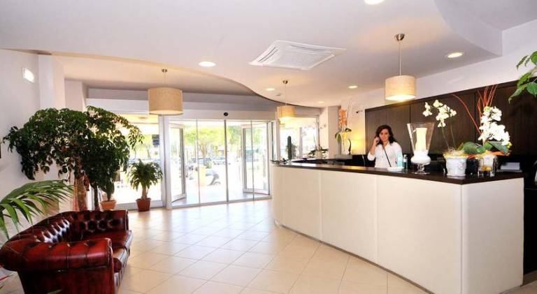 Hotel Riva dei Cavalleggeri — photo 2