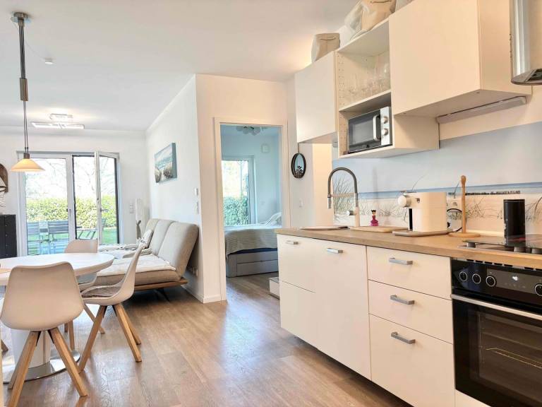 Großzügige Ferienwohnung mit Garten & Strandnähe für bis zu 4 Personen — photo 3