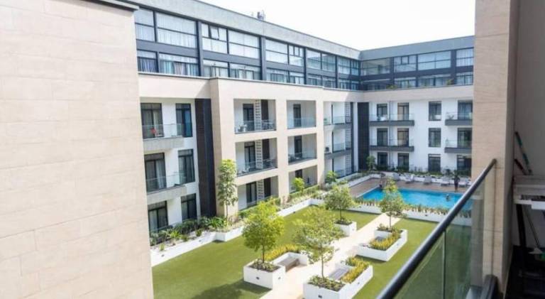 Holiday apartment with patio, garden & pool — photo 4
