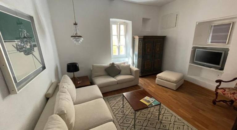 Apartment with patio — photo 5