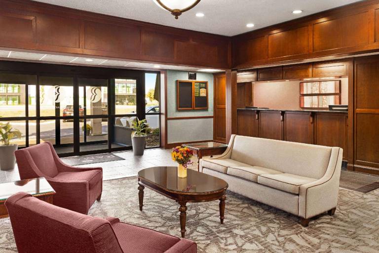 Ramada Plaza by Wyndham Portland — photo 3