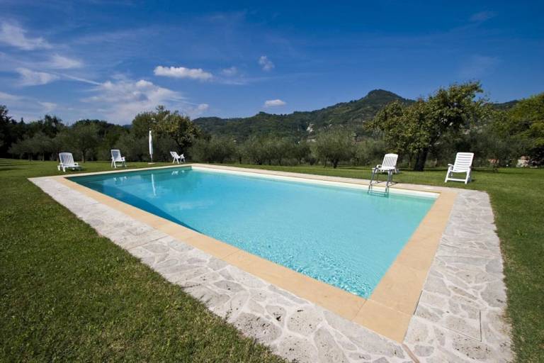 Vacation home with yard & private pool | Pet-friendly — photo 2