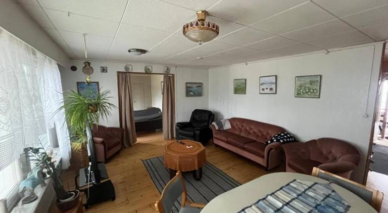 Yellow dream house - 3 min from highway, sauna, big private parking — photo 2