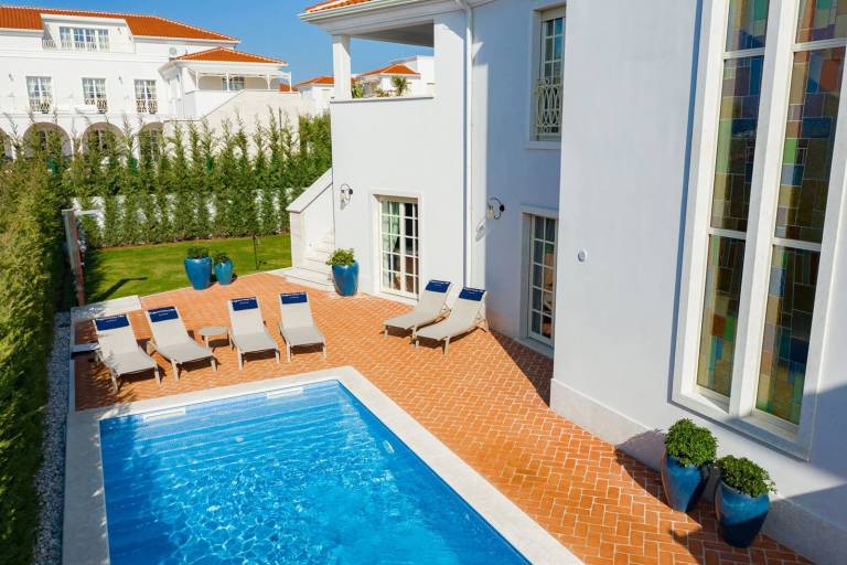 Fully equipped villa with yard, grill & private pool | Pets are welcome — photo 5