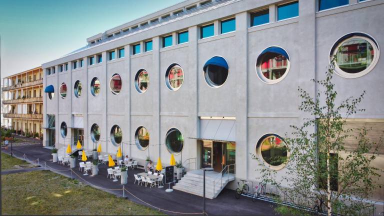 SILO design & lifestyle boutique hostel Basel in Muttenz