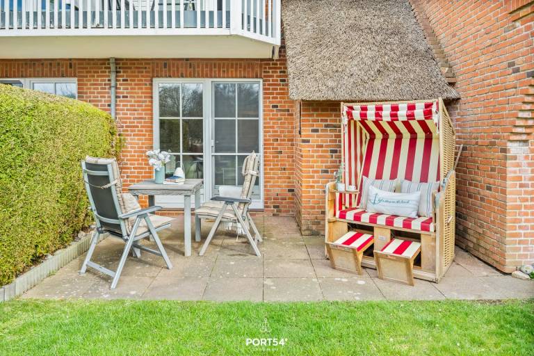 Holiday apartment Reet & Meer: Stylish comfort near the North Sea beach in Büsumer Deichhausen in Büsum