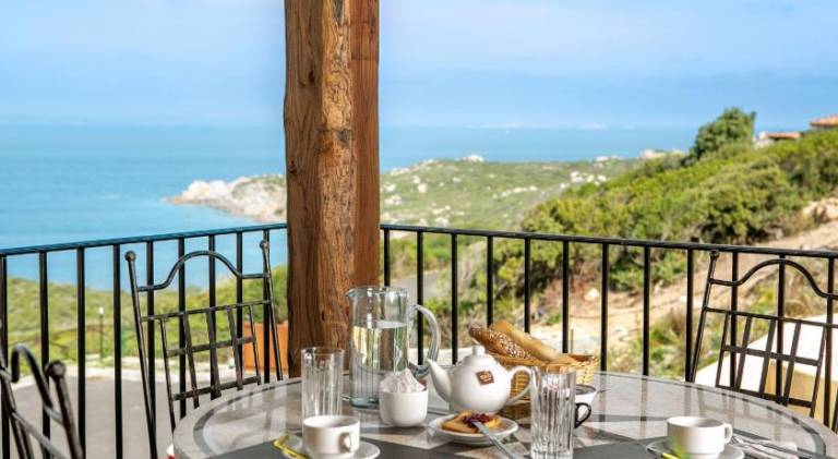 Children-friendly serviced apartment with yard, terrace & pool | Next to the beach | Pet-friendly — photo 3