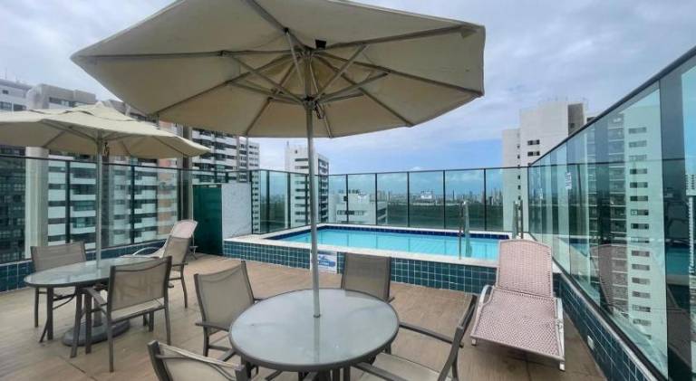Apartment with pool — photo 3