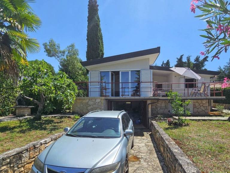 Beautiful house with grill & terrace | Pets are welcome — photo 2