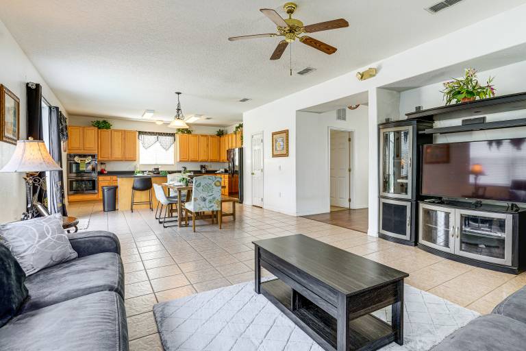Near Disney & Golf: Pet-Friendly Davenport Home! — photo 3