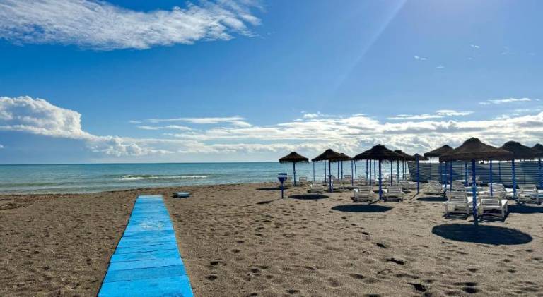 Nice apartment with terrace, private pool & yard | Close to the beach | Suitable for remote work | Pet-friendly — photo 4