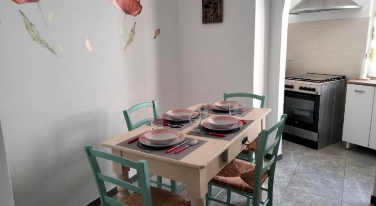 Holiday apartment with 2 rooms for 6 persons — photo 4
