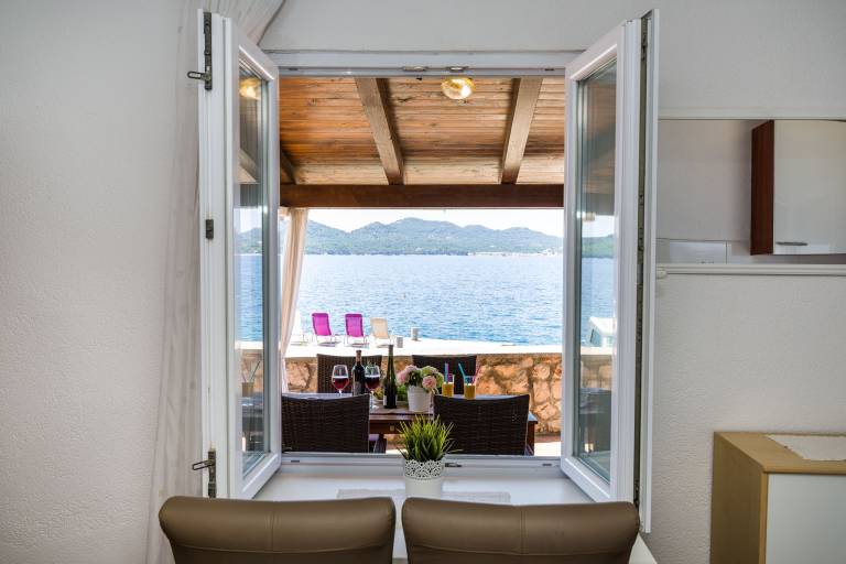 Studio apartman Otočić Lavdara