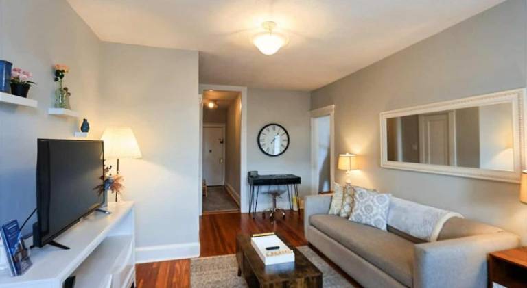 Holiday apartment | Suitable for remote work in Cambridge, ON