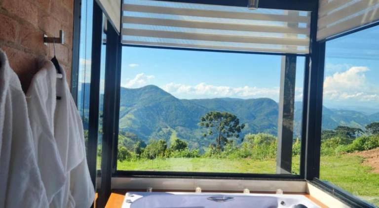 Lovely chalet with grill, terrace & jacuzzi | Good for workation | Dogs allowed — photo 2