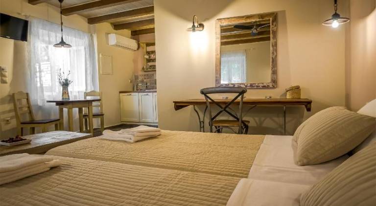 Villa with pool | Pet-friendly — photo 2