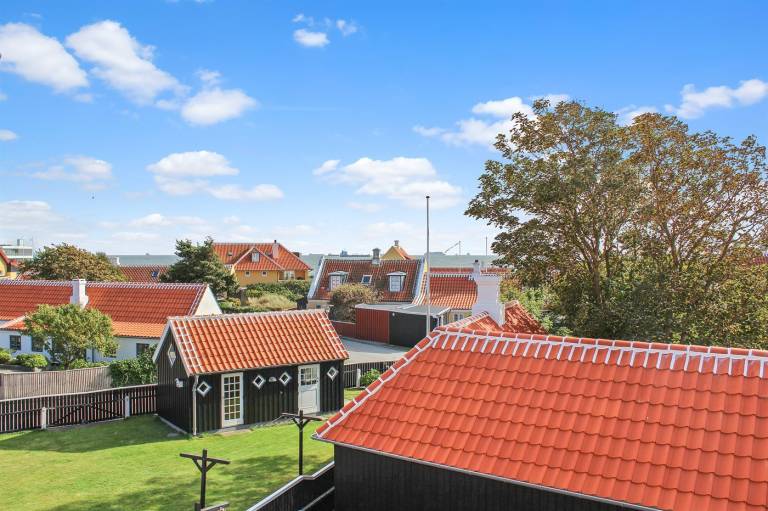 Vacation home with terrace & yard | Sea view | Next to the beach | Dogs allowed — photo 4