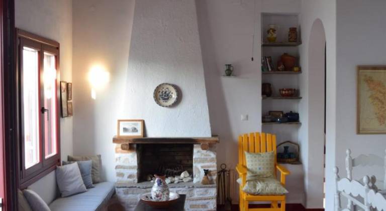 Wonderful vacation home with patio | Beach nearby | Pet-friendly in Sifnos