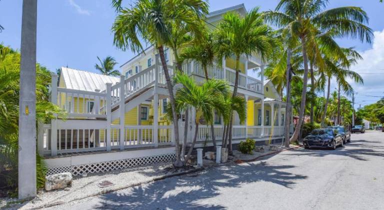 Rental apartment | Next to Southernmost Point — photo 5
