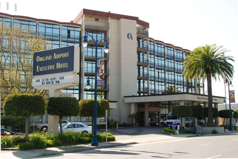 Oakland Airport Executive Hotel in Oakland, CA